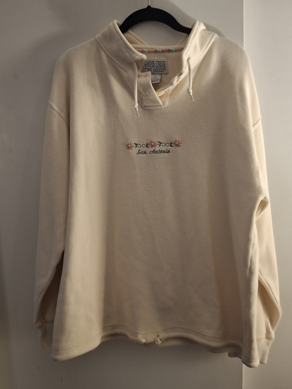Sarvis Creek Dry Goods Wonen's Cream Hoodie with Floral Embroidery